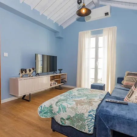 Whale Song Feriehus Feteiras