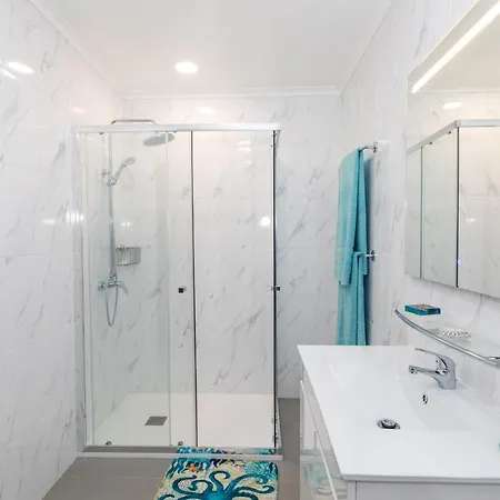 Whale Song Feriehus Feteiras