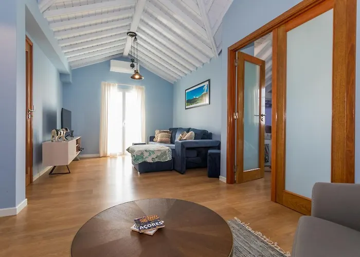 Whale Song Tatil Evi *